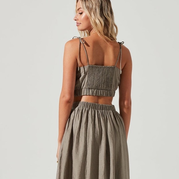 (AA4)NEW Terra Bella Square Neck Tie Strap Crop Top ONLY in Mushroom, Sz M, NWOT - Picture 5 of 11